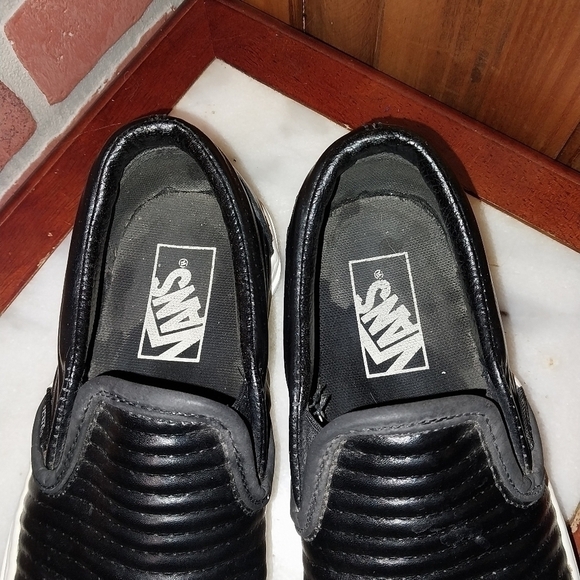 Vans 721356 Black Leather Round Ribbed Slip On Casual Walking Loafers M5 W6.5 - Picture 5 of 5